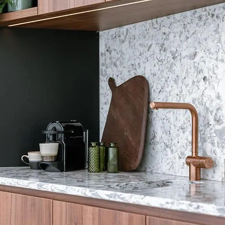 Huswell - Stylish In The Heart Of Apartment *