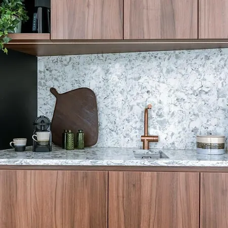 Apartment Huswell - Stylish In The Heart Of
